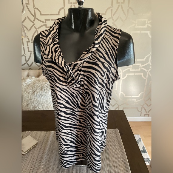 Anthony’s Resort Wear Brown & Tan Zebra  Print Ruffle Neckline Top - Picture 1 of 3